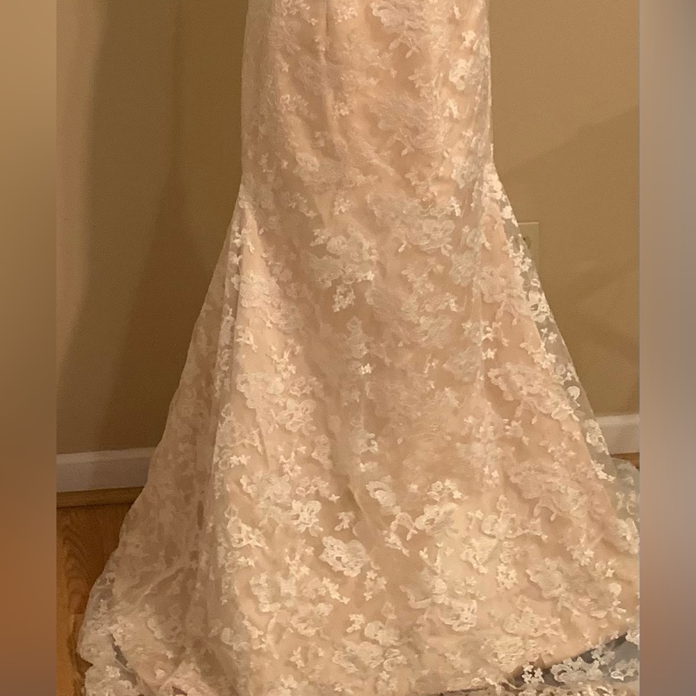 ๐๐ IVORY & PEACH WEDDING DRESS ๐๐ - Picture 7 of 7